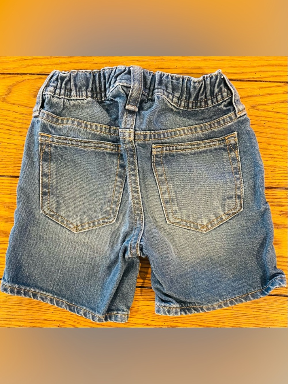 Baby Gap-Pixar collaboration Buzz Lightyear denim shorts, size 2 yrs, unisex - Picture 3 of 6